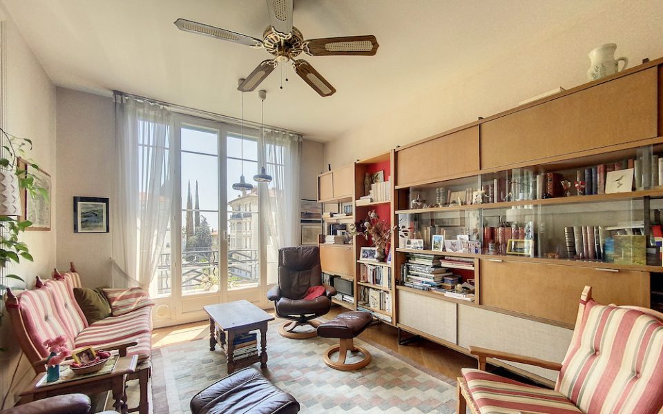 Nizza Cimiez – In rinomata residenza Art Deco 4 camere 149 m2 : photo 3