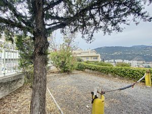 Cimiez proche monastère – Appartement  2 Pièces 51 m² vue jardin