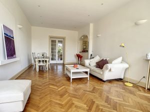 Nice Cimiez – Trois pièces Palais Belle Epoque avec balcon