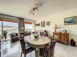 Cimiez Arènes – Confortable 2 pièces 55 m² avec belle terrasse & vue mer