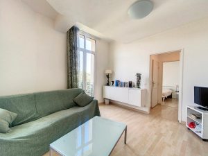 Nice Cimiez – Deux pièces en dernier étage avec grande terrasse de 33 m2