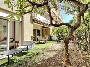 Nice Poètes – Charming 2 Bedroom Apartment 75 sqm with Garden in Quiet Area
