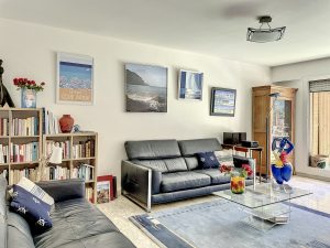 Nice Poètes – Charming 2 Bedroom Apartment 75 sqm with Garden in Quiet Area
