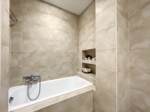 Nizza – Un appartamento-villa immerso nella luce del sole e nella calma più assoluta in un dominio privilegiato di Cimiez
