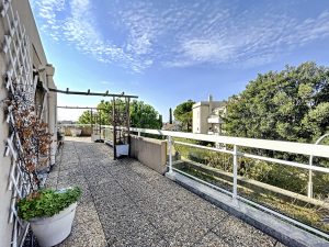 Chambrun – Villa sur le toit 4 Pièces avec terrasse 135m2