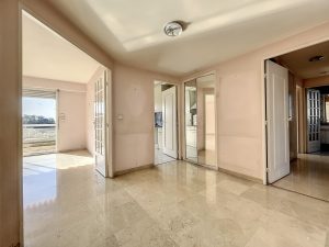 Chambrun – Villa sur le toit 4 Pièces avec terrasse 135m2