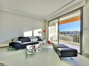 Cimiez – Bel appartement avec terrasse et garage dans copropriété avec parc