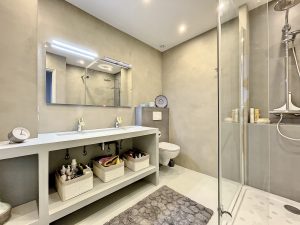 Cimiez – Bel appartement avec terrasse et garage dans copropriété avec parc