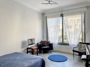 Cimiez – Bel appartement avec terrasse et garage dans copropriété avec parc