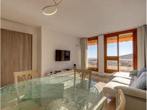 Nizza Chambrun – Magnifico appartamento di 2 stanze all’ultimo piano con vista mare