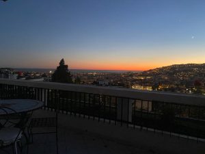 Nizza Chambrun – Magnifico appartamento di 2 stanze all’ultimo piano con vista mare
