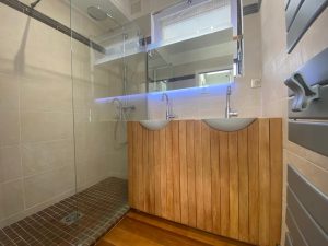 Nizza Chambrun – Magnifico appartamento di 2 stanze all’ultimo piano con vista mare