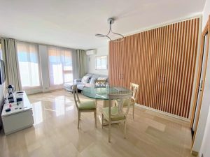 Nizza Chambrun – Magnifico appartamento di 2 stanze all’ultimo piano con vista mare