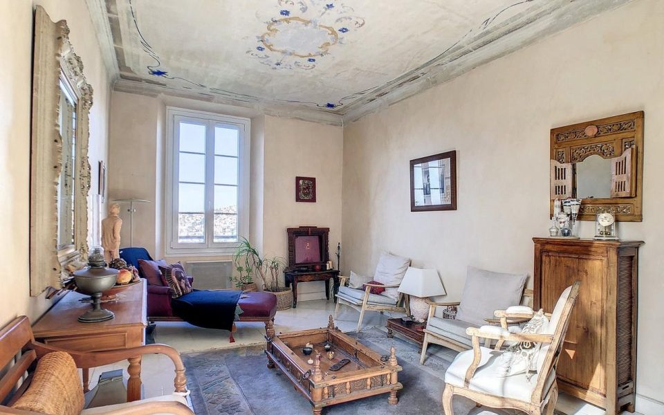 Nice Cimiez – Rare – Dans un ancien couvent 4 pièces 66 m2 avec terrasse 68 m2 vue mer