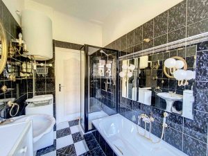 Nizza Cimiez – In a Quiet Area, Large 2 Bedroom Apartment of 95 sqm