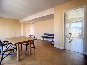 Nice Musiciens – Appartement en dernier étage avec grande terrasse triple exposition
