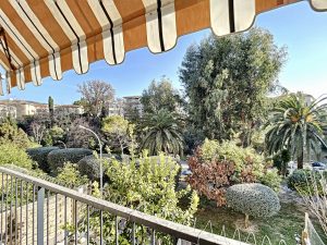 Cimiez Cap de Croix – 4 pièces 100 m2 dans résidence avec parc et gardien