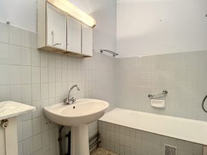 Cimiez Cap de Croix – 4 pièces 100 m2 dans résidence avec parc et gardien
