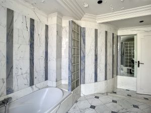 Coeur Cimiez – Atypical Apartment on the Top Floor with Terrace and Panoramic Sea and City View