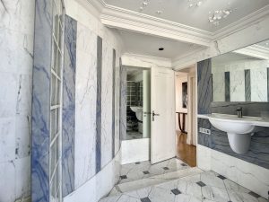 Coeur Cimiez – Atypical Apartment on the Top Floor with Terrace and Panoramic Sea and City View