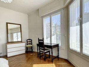 Cimiez – Large and Bright 2 Bedroom Apartment near Paradisio Garden