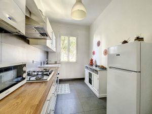 Cimiez – Large and Bright 2 Bedroom Apartment near Paradisio Garden