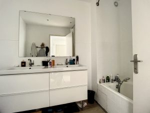 Nice Bas Cimiez – Large renovated One bedroom Apartment 60 sqm in a Luxury Residence