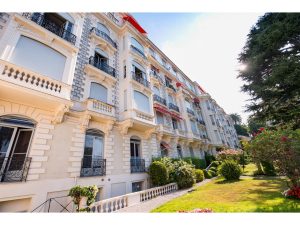 Nice Cimiez – Studette 15m² meublée immeuble bourgeois         (IT)