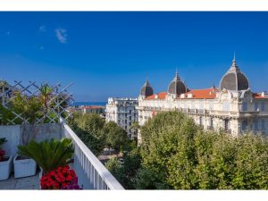 Cimiez – Grand 2 pièces meublé 54 m² avec terrasse de 75m²  (IT)