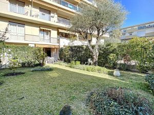 Nizza Cimiez – Grazioso e tranquillo appartamento di 3 stanze con ampio giardino in una residenza di lusso
