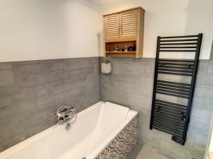 Valrose – Beau 3 pièces 62m2 lumineux et calme proche commodités
