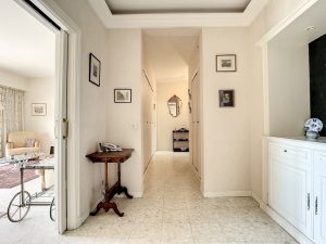 Nice Cimiez Bieckert – Rare – Bright 4 Bedroom Apartment 124 sqm with Terrace near Center