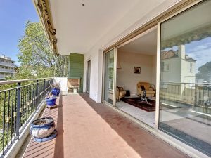 Nice Cimiez Bieckert – Rare – Bright 4 Bedroom Apartment 124 sqm with Terrace near Center