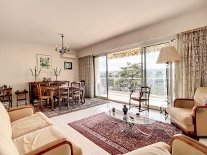 Nice Cimiez Bieckert – Rare – Bright 4 Bedroom Apartment 124 sqm with Terrace near Center