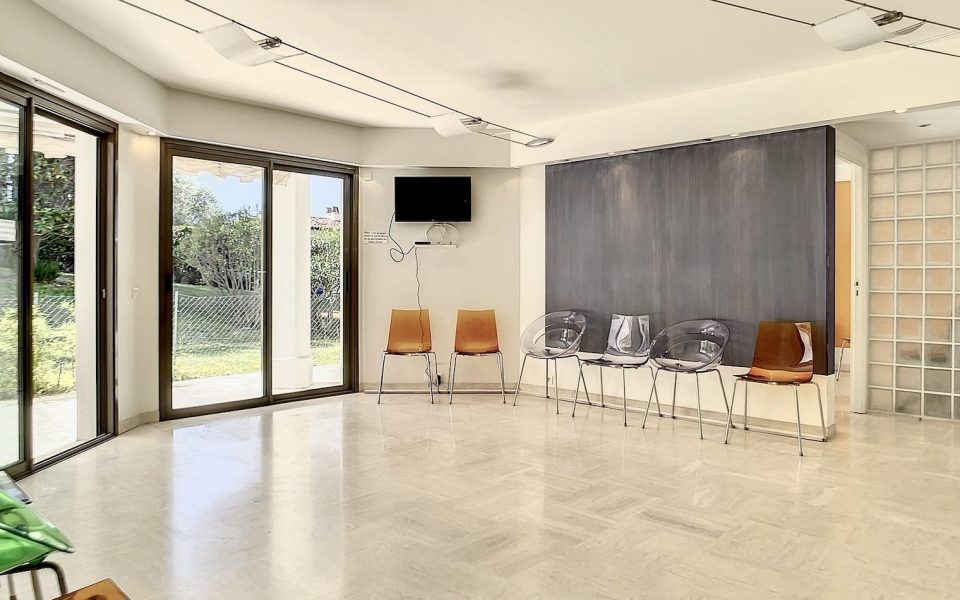 Nizza Cimiez – Appartement 4 pièces et ses 62 m2 de terrasse (IT)