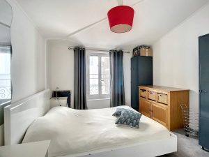 Nice Very Center – Beautiful and Quiet One Bedroom Apartment on the top Floor