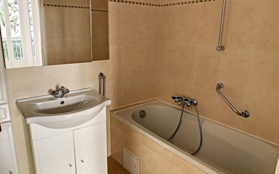 Cimiez Brancolar : Appartamento in affitto di 54 m² con una camera da letto