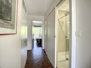 Un appartement moderne et élégant aux Jardins de Cemenelum