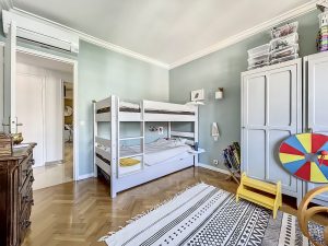 Cimiez – Molto spazioso, luminoso e tranquillo!