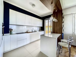 Cimiez – Molto spazioso, luminoso e tranquillo!