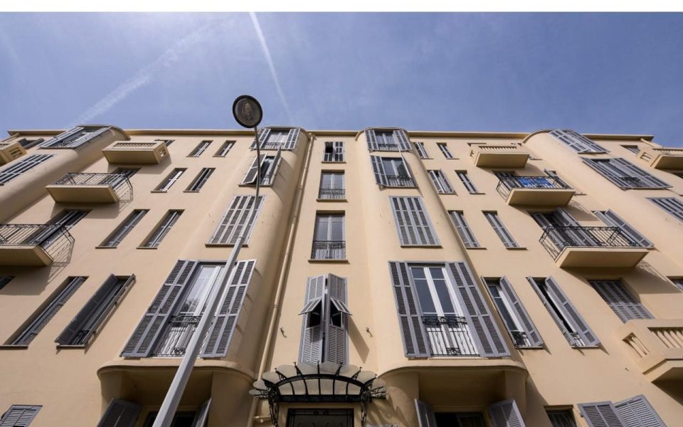 Cimiez/Monastery – 21 sqm Studio on High Floor with Garden and Sea View