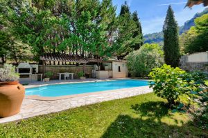 Saint Martin du Var – Exceptionnel ! Une maison de village avec jardin et piscine