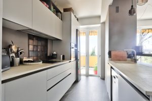 Appartamento trilocale di 75 m2 con vista panoramica mozzafiato