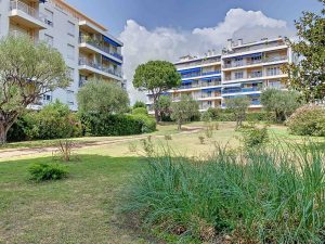 Nice Cimiez – Appartement lumineux et calme dans résidence avec parc