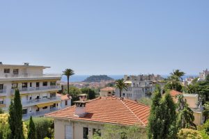 Nice Cimiez – Sublime penthouse 3 pièces 88 m2 avec vue panoramique