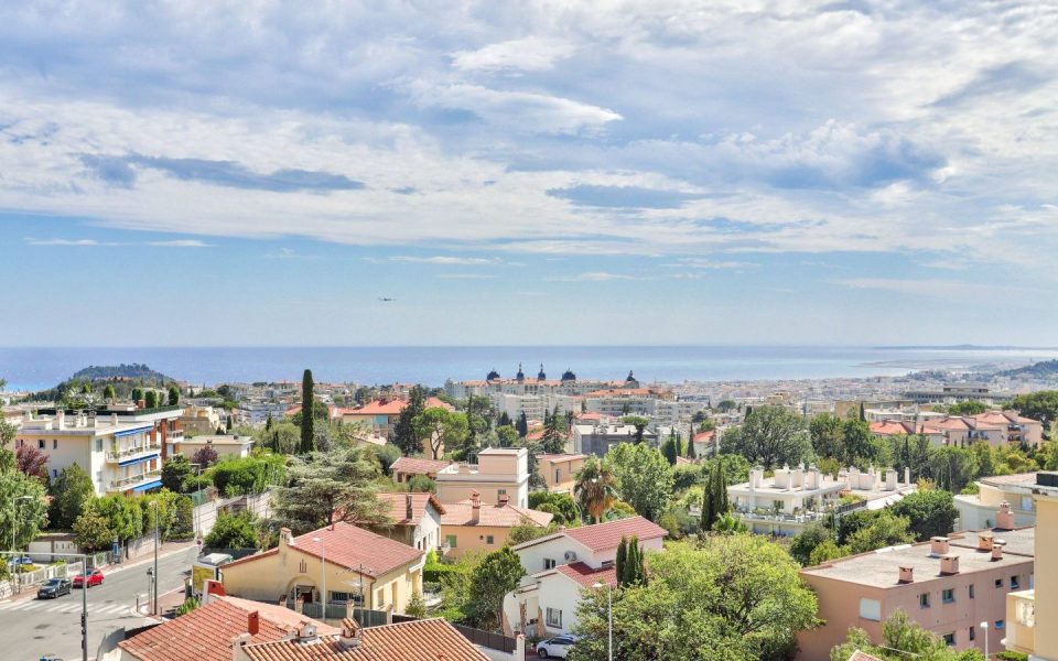 3 pièces de 75 m2 et sa vue panoramique époustouflante : photo 2