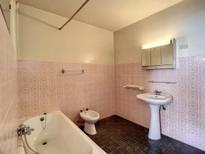 Nizza Saint Roch – Ideale per chi acquista per la prima volta o per investitori 2 locali da ristrutturare con grande potenziale