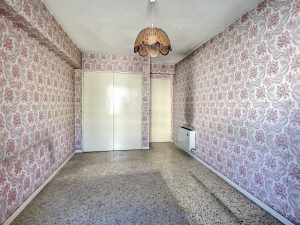 Nizza Saint Roch – Ideale per chi acquista per la prima volta o per investitori 2 locali da ristrutturare con grande potenziale