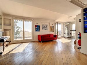 Coeur Cimiez – Atypical Apartment on the Top Floor with Terrace and Panoramic Sea and City View