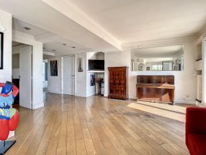 Coeur Cimiez – Atypical Apartment on the Top Floor with Terrace and Panoramic Sea and City View